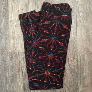 LuLaRoe leggings black base with muted colored print